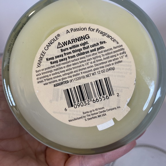 Yankee Candle World Journeys Pacific Coconut 12 oz‎ 2 Wick Tumbler Discontinued - Picture 5 of 5